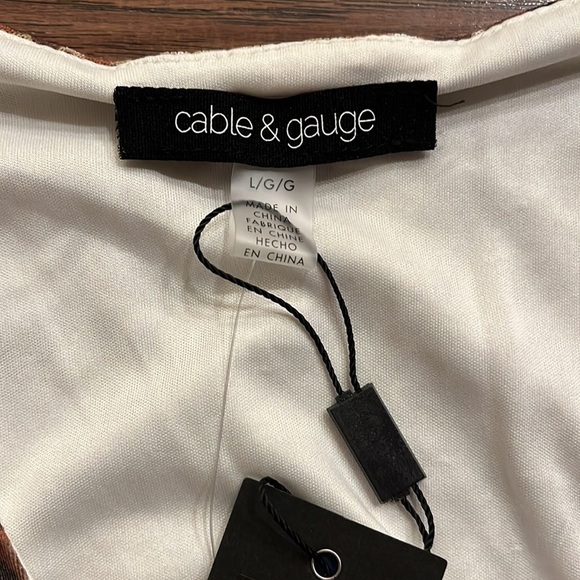 Cable & Gauge Women’s Short Sleeve Shirt Size L - Picture 2 of 5